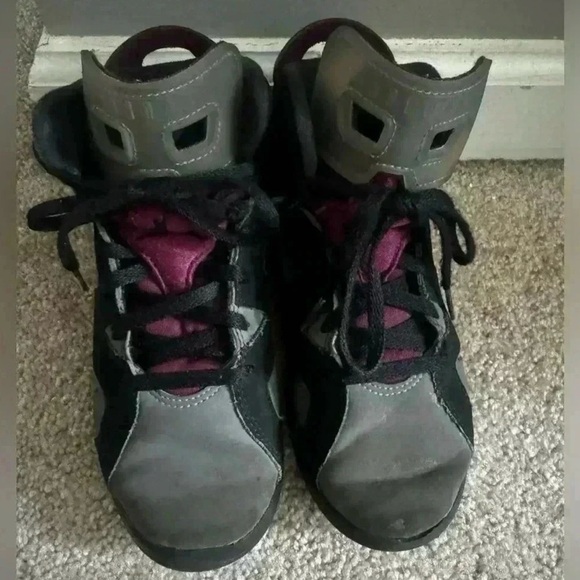 Air Jordan Retro 7 Black and Grey Sneakers - Picture 2 of 6